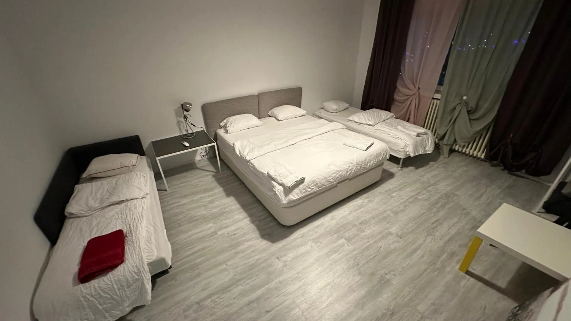 New 77 Green Apartment Bucharest